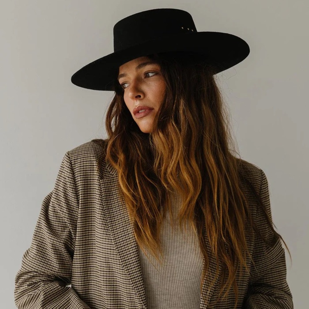 GIGI PIP Classic Black Hat